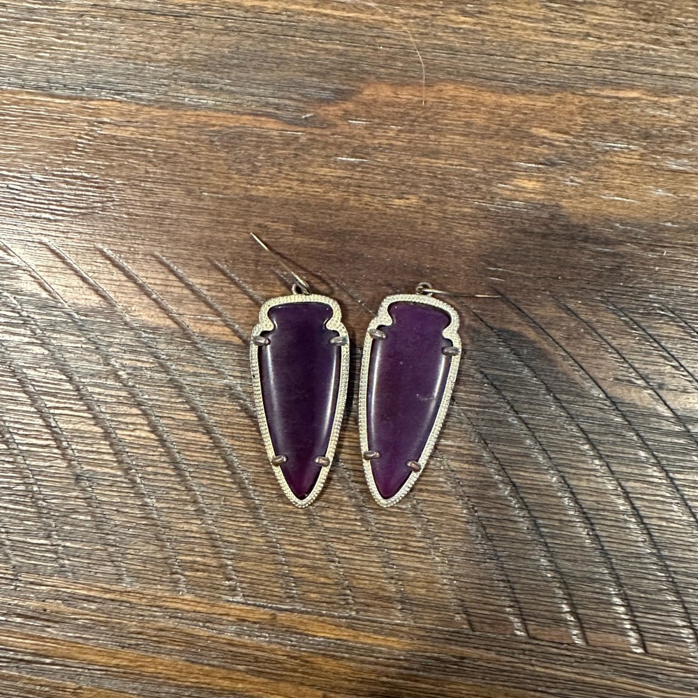 Kendra Scott drop earrings